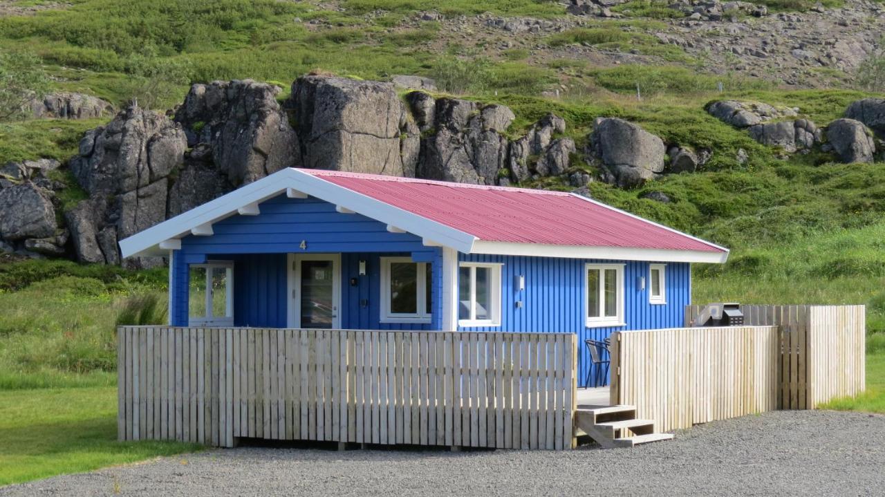 Hvammur 4 With Private Hot Tub * Drangsnes